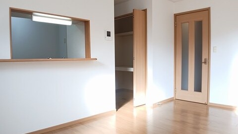 井原市下出部町 フランドゥーボナール101号室