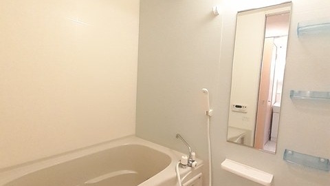 井原市高屋町　アウローラ104号室