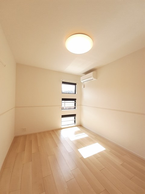 井原市七日市町 リールポルテB 201号室