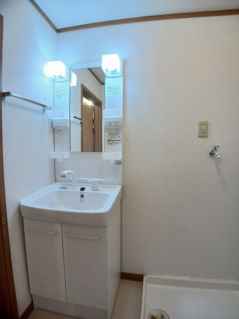 井原市下出部町 ジョイフルにしむらＢ201号室