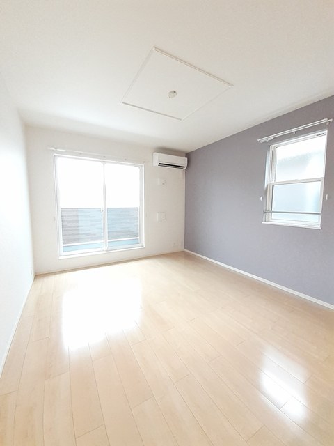 井原市笹賀町 フォレットＢ201号室