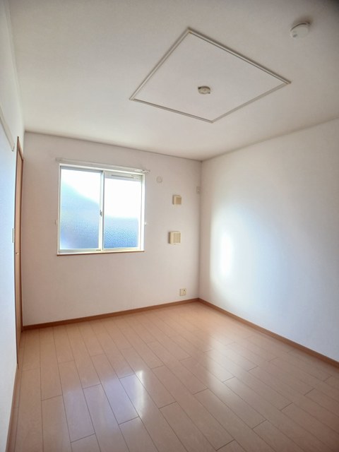 井原市木之子町	アビタシオン102号室