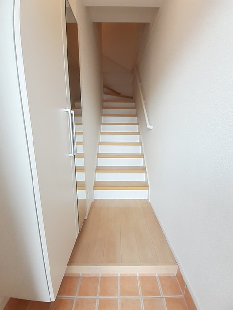 井原市笹賀町 フォレットＢ201号室