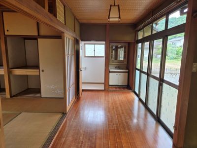 井原市下出部町 中古住宅 150万円
