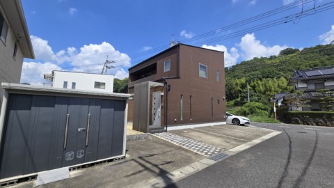 小田郡矢掛町東三成 中古住宅
