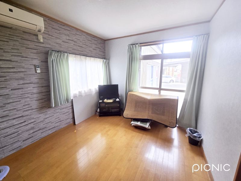 井原市西江原町 中古住宅 350万円