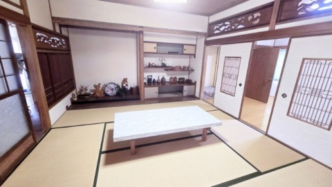 井原市西江原町 中古住宅 350万円