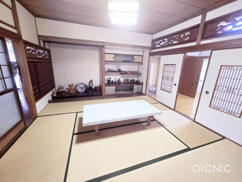 井原市西江原町 中古住宅 350万円
