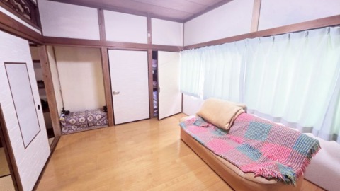 井原市西江原町 中古住宅 350万円