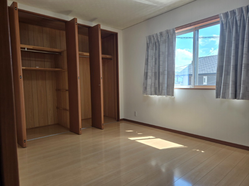 井原市西江原町 中古住宅 1,600万円