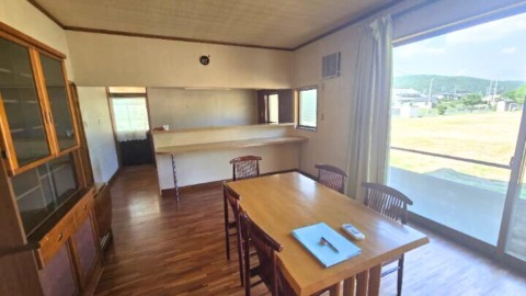 井原市下出部町２丁目 中古住宅　1,080万円