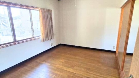 井原市下出部町２丁目 中古住宅　1,080万円