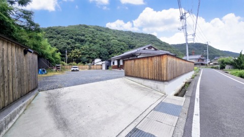 井原市西江原町 中古住宅 3,800万円
