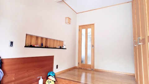 井原市西江原町 中古住宅 3,800万円