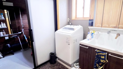 井原市西江原町 中古住宅 3,800万円