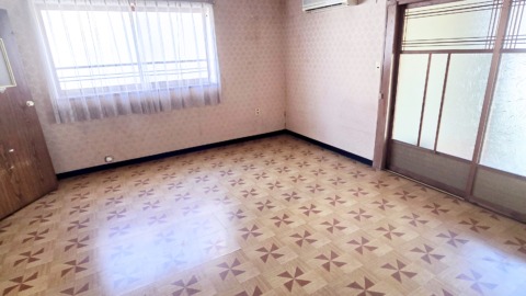 井原市芳井町吉井 中古住宅 250万円