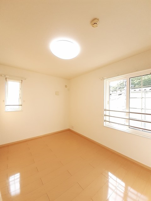 井原市下出部町 ブリーゼ206号室