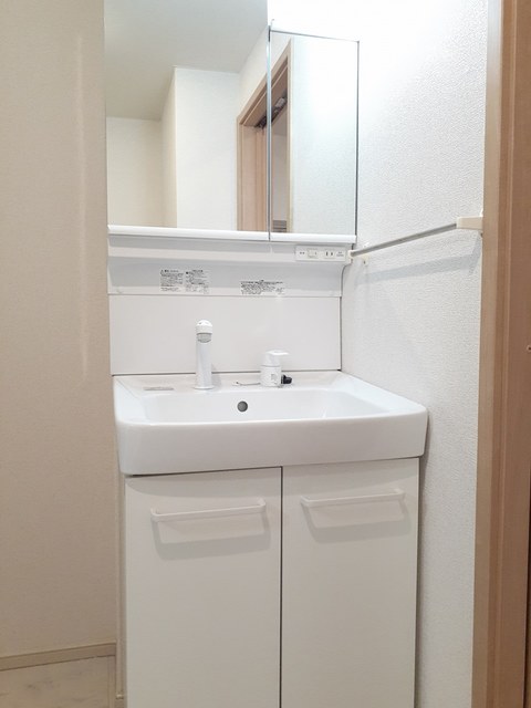 井原市高屋町 アルファ ワン 203号室