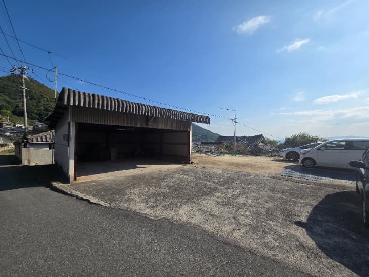 笠岡市大島中 中古住宅 300万円