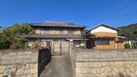 笠岡市大島中 中古住宅 300万円