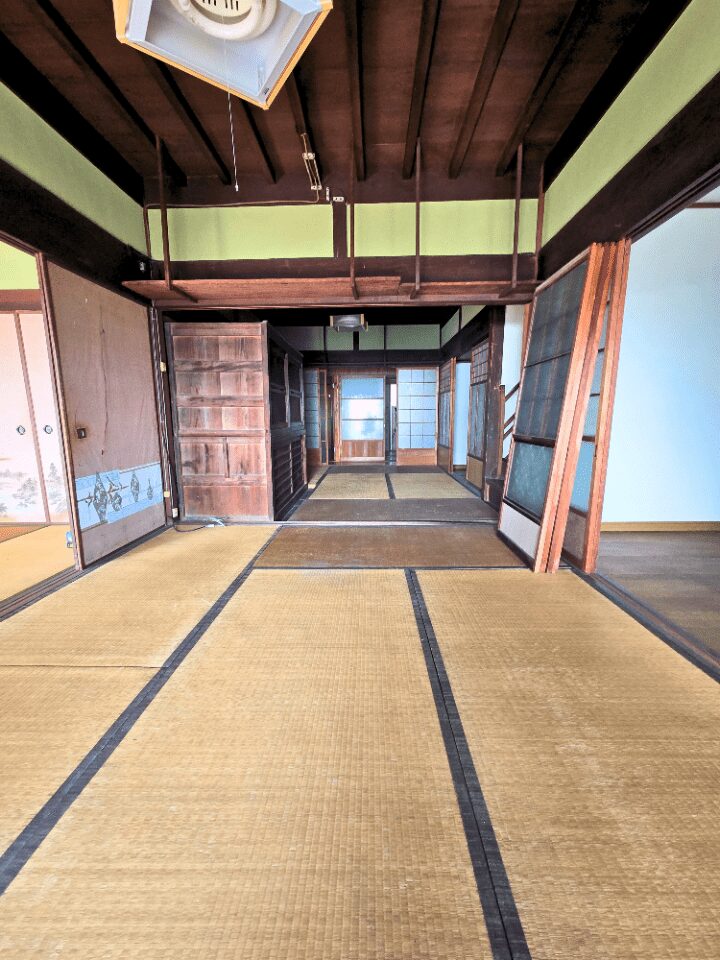 笠岡市大島中 中古住宅 300万円