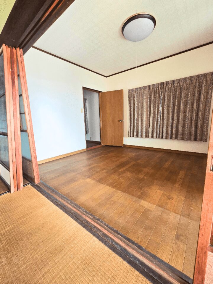 笠岡市大島中 中古住宅 300万円