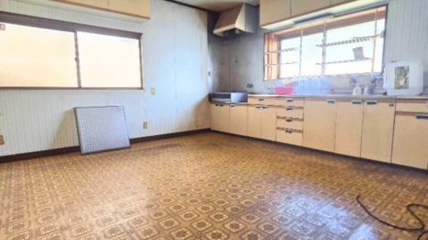 笠岡市大島中 中古住宅 300万円