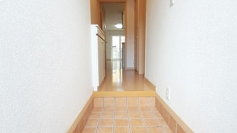 井原市上出部町　ウインティ103号室