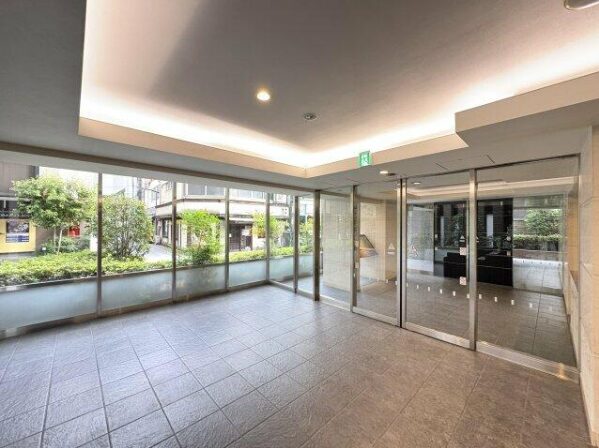 福山市三之丸町 サーパスシティ福山駅前