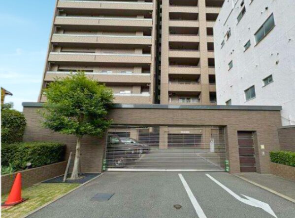 福山市三之丸町 サーパスシティ福山駅前