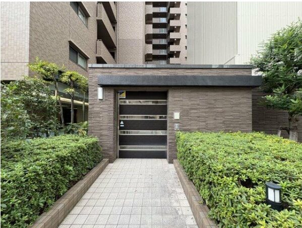 福山市三之丸町 サーパスシティ福山駅前