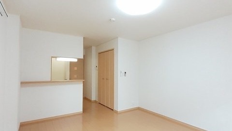 井原市上出部町　ウインティ103号室