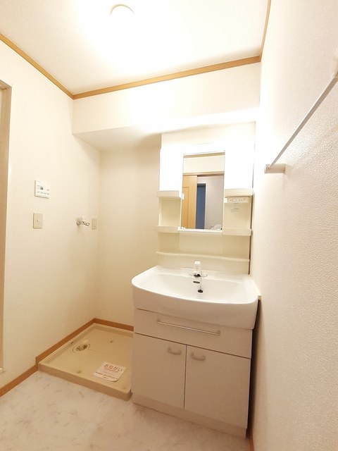 井原市七日市町 フローレンス２００５102号室