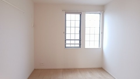 井原市七日市町 シュクルＢ203号室