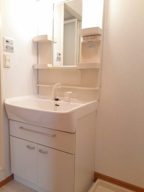 井原市笹賀町 ディアレストＡ101号室