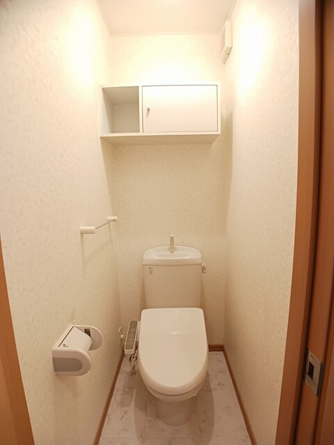 井原市西江原町フォーゲルＡ102号室