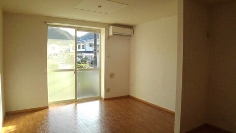 井原市下出部町 マーベラスＮ102号室