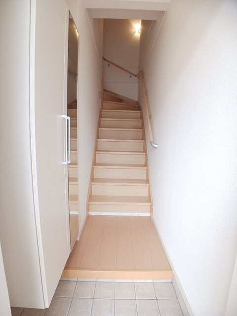 井原市下出部町 ジェルメＣ201号室