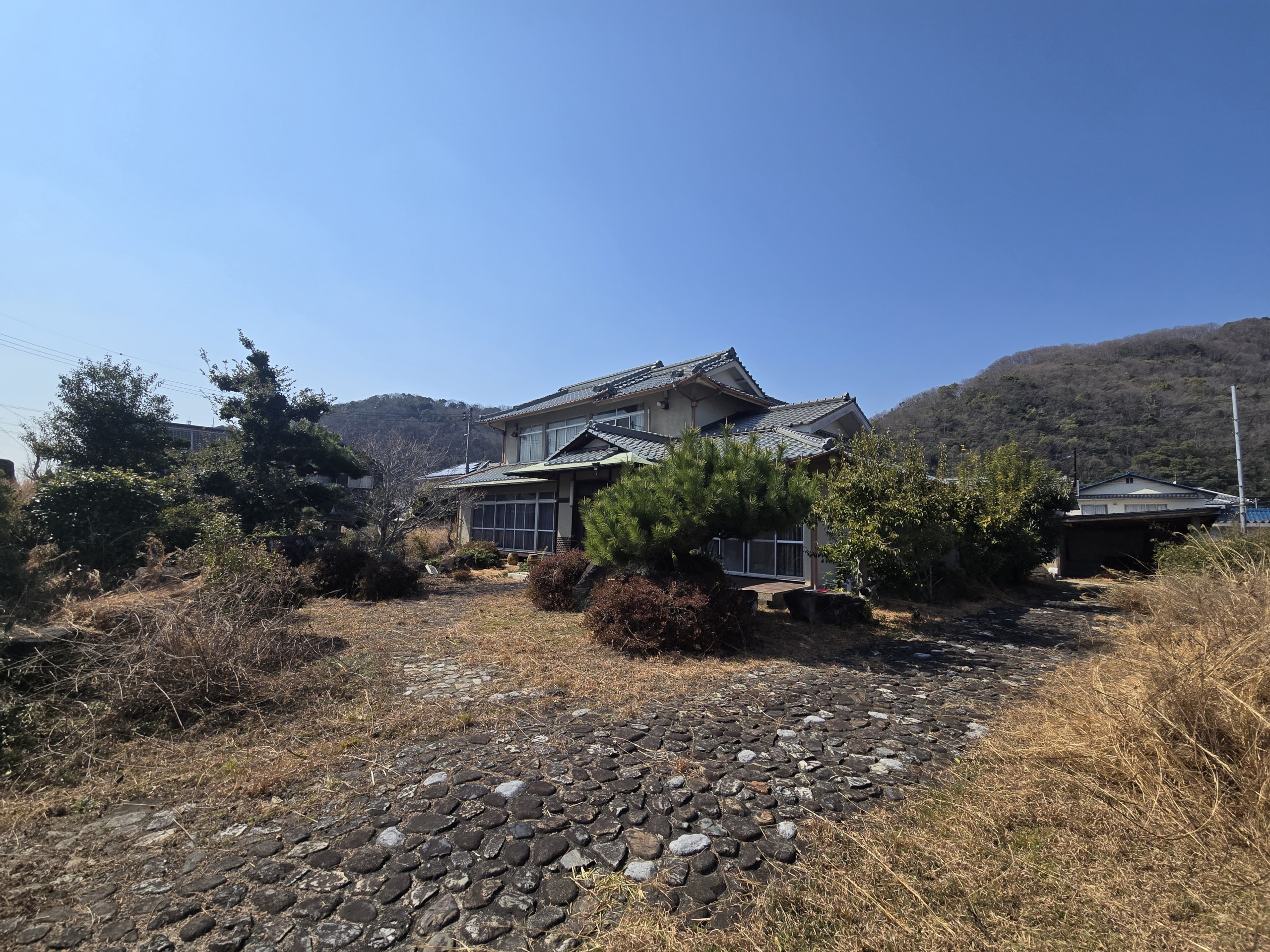 井原市下出部町１丁目 中古住宅 3,900万円