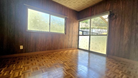 井原市上出部町 中古住宅 350万円