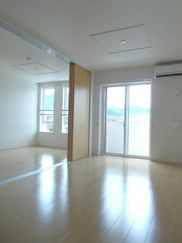 井原市笹賀町 スプリングヒル201号室