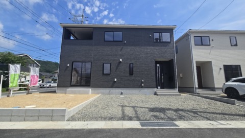 井原市西江原町第８　新築分譲住宅１号棟