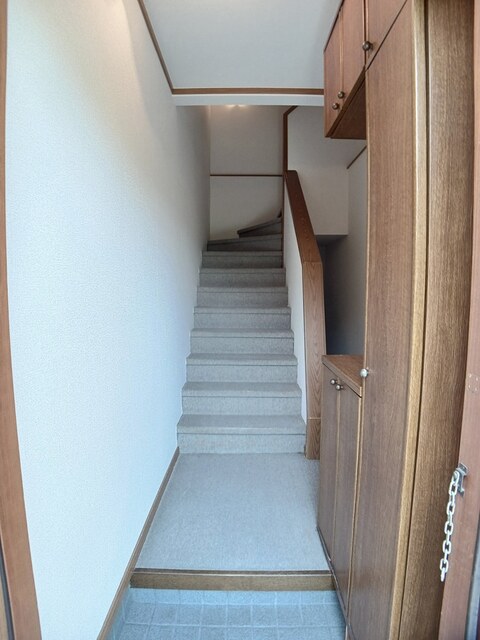 井原市上出部町クレストールいずえＢ203号室