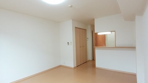 井原市下出部町 ブリーゼ102号室