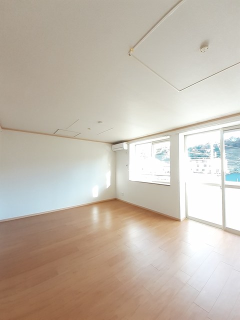 井原市高屋町 イプシロンＢ201号室