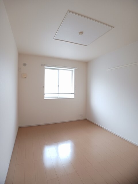 井原市笹賀町グラースＢ202号室