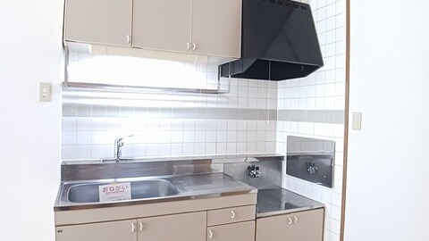 井原市上出部町クレストールいずえＢ203号室