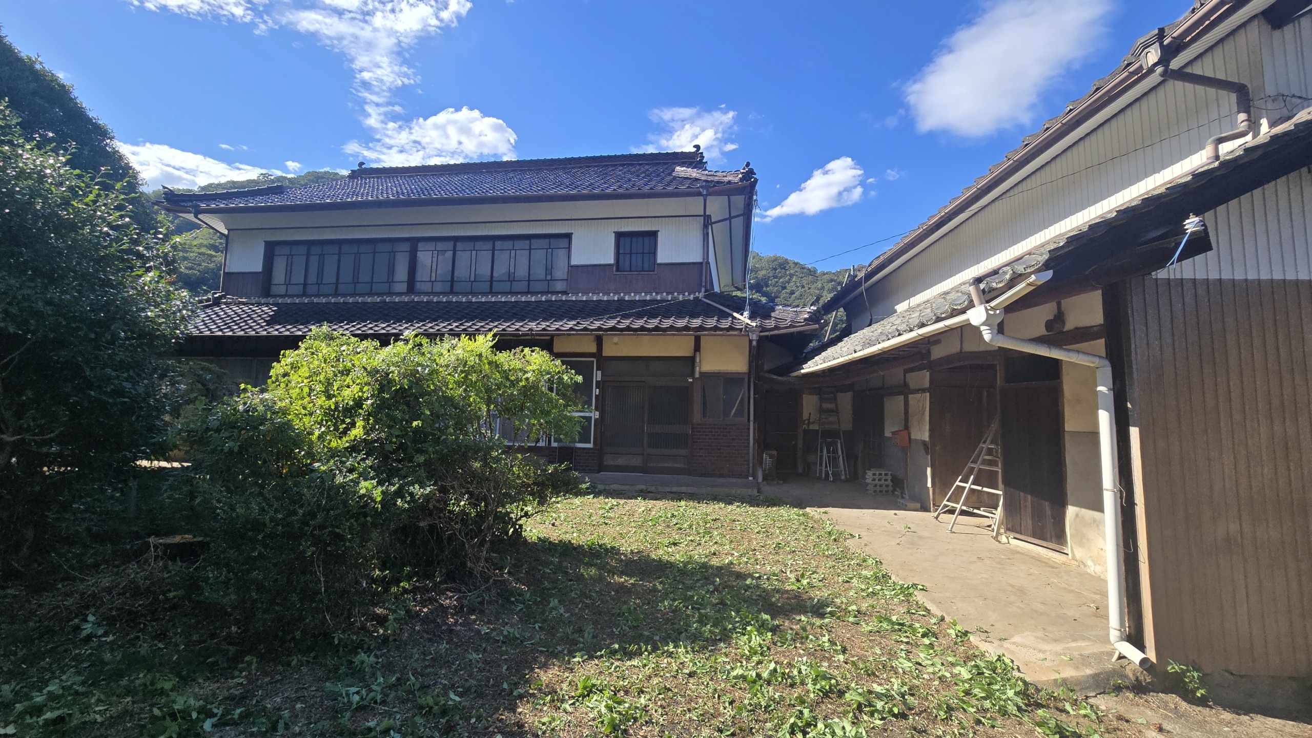 井原市芳井町吉井 中古住宅 180万円