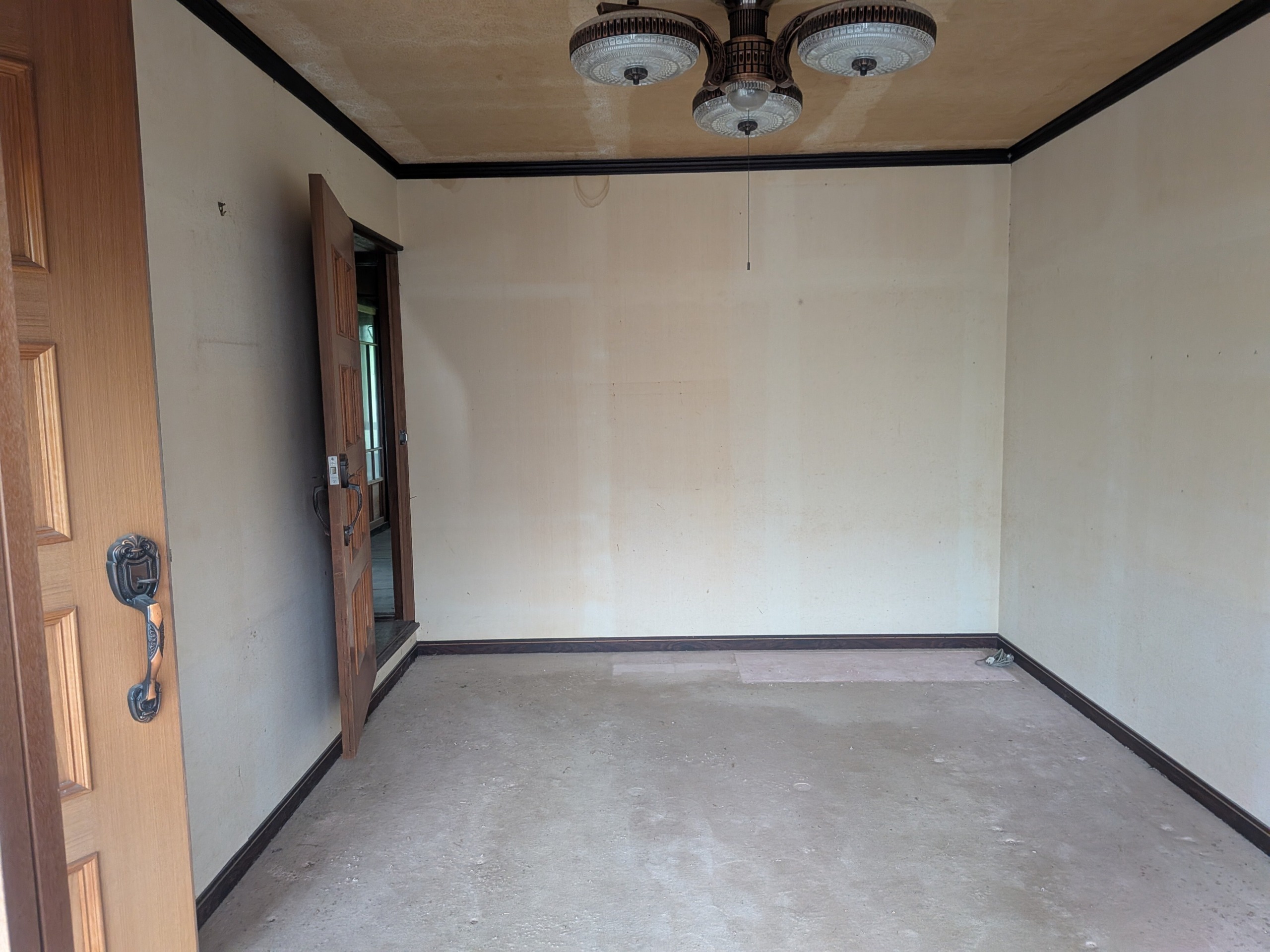 井原市芳井町吉井 中古住宅 180万円