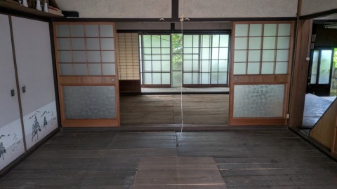井原市芳井町吉井 中古住宅 180万円